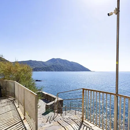 Appartamento Yellow Sul Lungomare Di By Wonderful Italy *