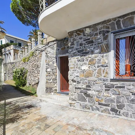 Apartment Yellow Sul Lungomare Di By Wonderful Italy